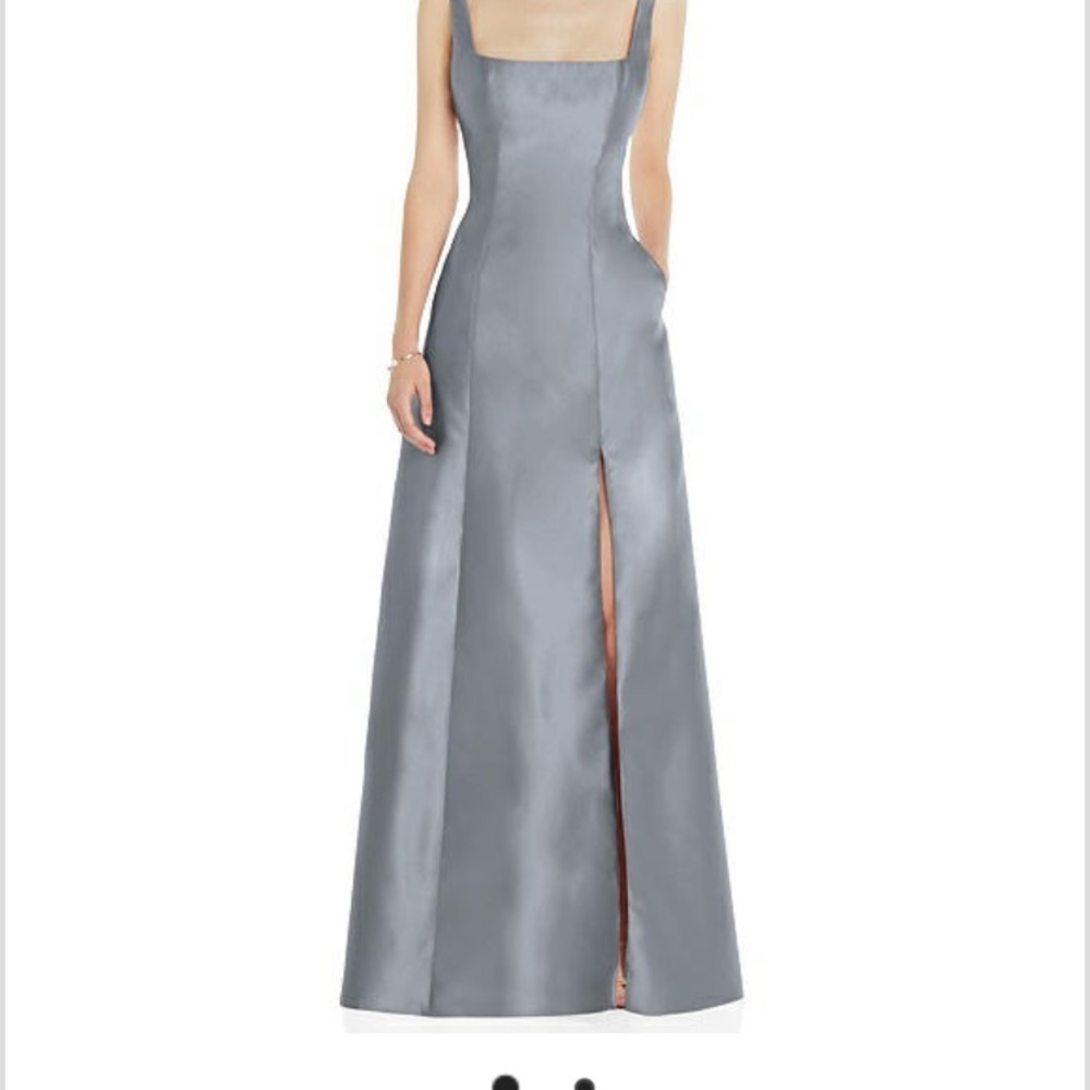 ✨NEVER WORN STILL IN BOX✨ Dessy dress! Org price $270